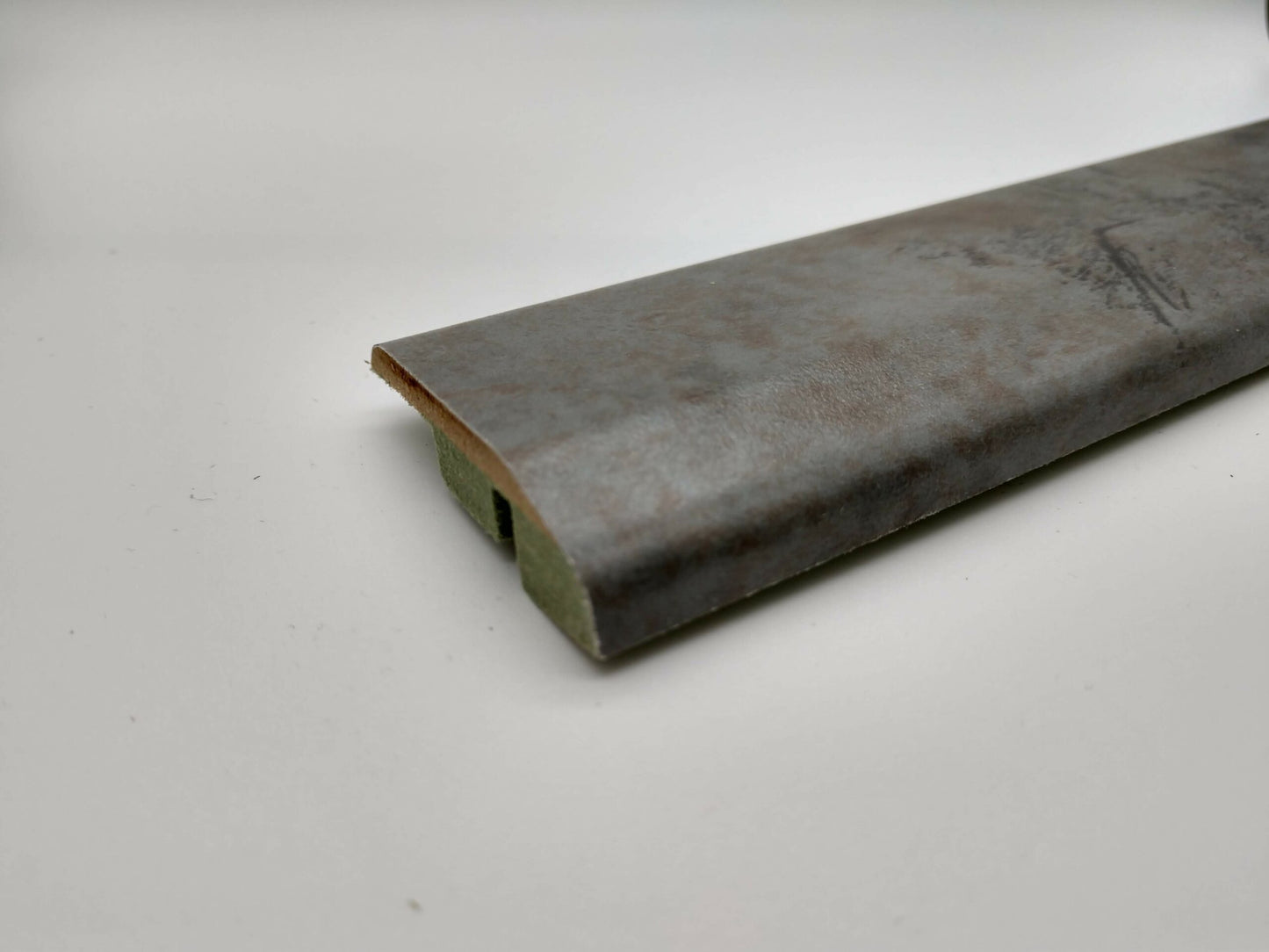 Laminate MPR/Threshold