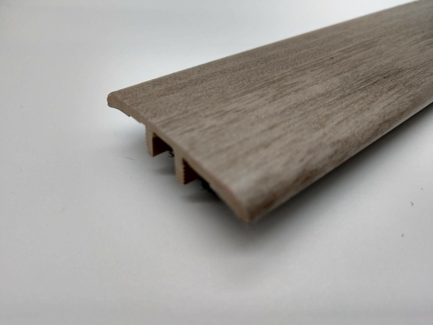 Waterproof/Vinyl T-Molding